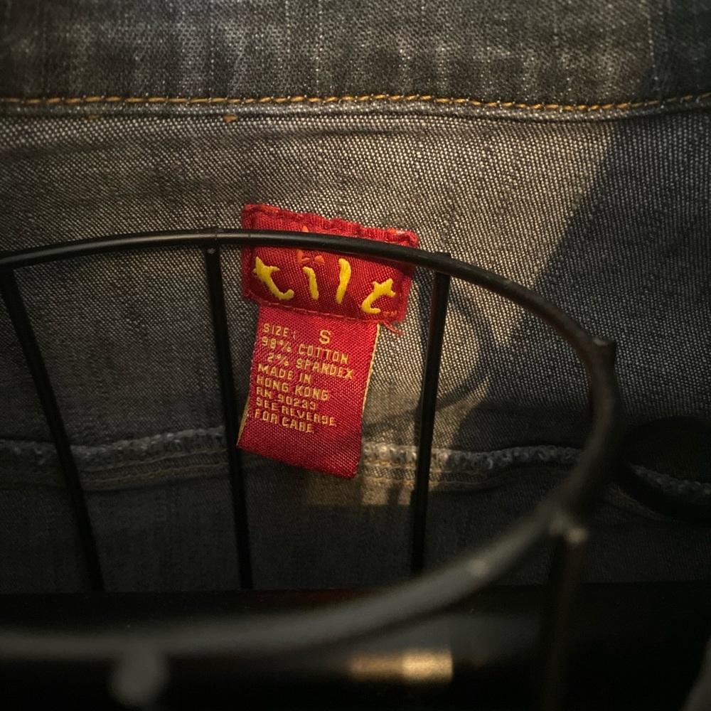 🌵 Jean Jacket 🌵 - Picture 2 of 3